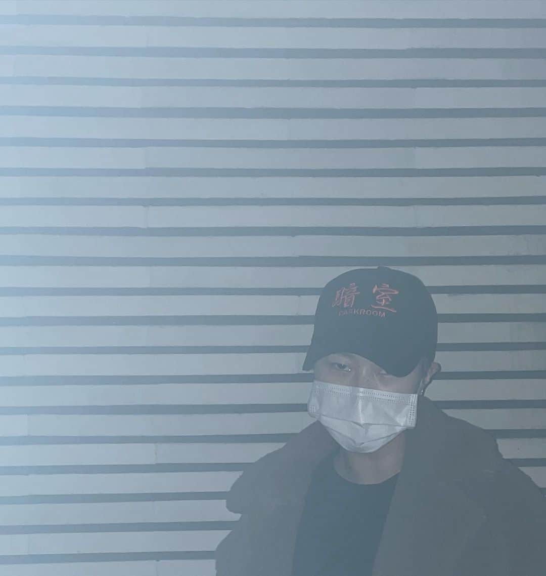 チョン・ソヒョンさんのインスタグラム写真 - (チョン・ソヒョンInstagram)「연말연시」12月20日 20時12分 - cochon_j