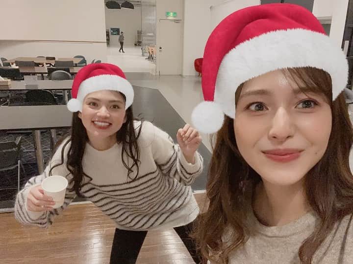 高原愛のインスタグラム：「去年の今日もりさこちゃん @rsk_0315  と同じ場所で撮影してた☺️💕楽しいメンバーで素敵な撮影✨楽しかった😌ずっと笑ってた一日でした❣️動画から楽しさ伝わるかなぁ😚😚😚ありがとうございました💕💕  #model#shooting#shoot#happy#smile#lovemyself#lovely#fashion#enjoy#モデル#撮影#ファッション#ありがとうございました #💕」