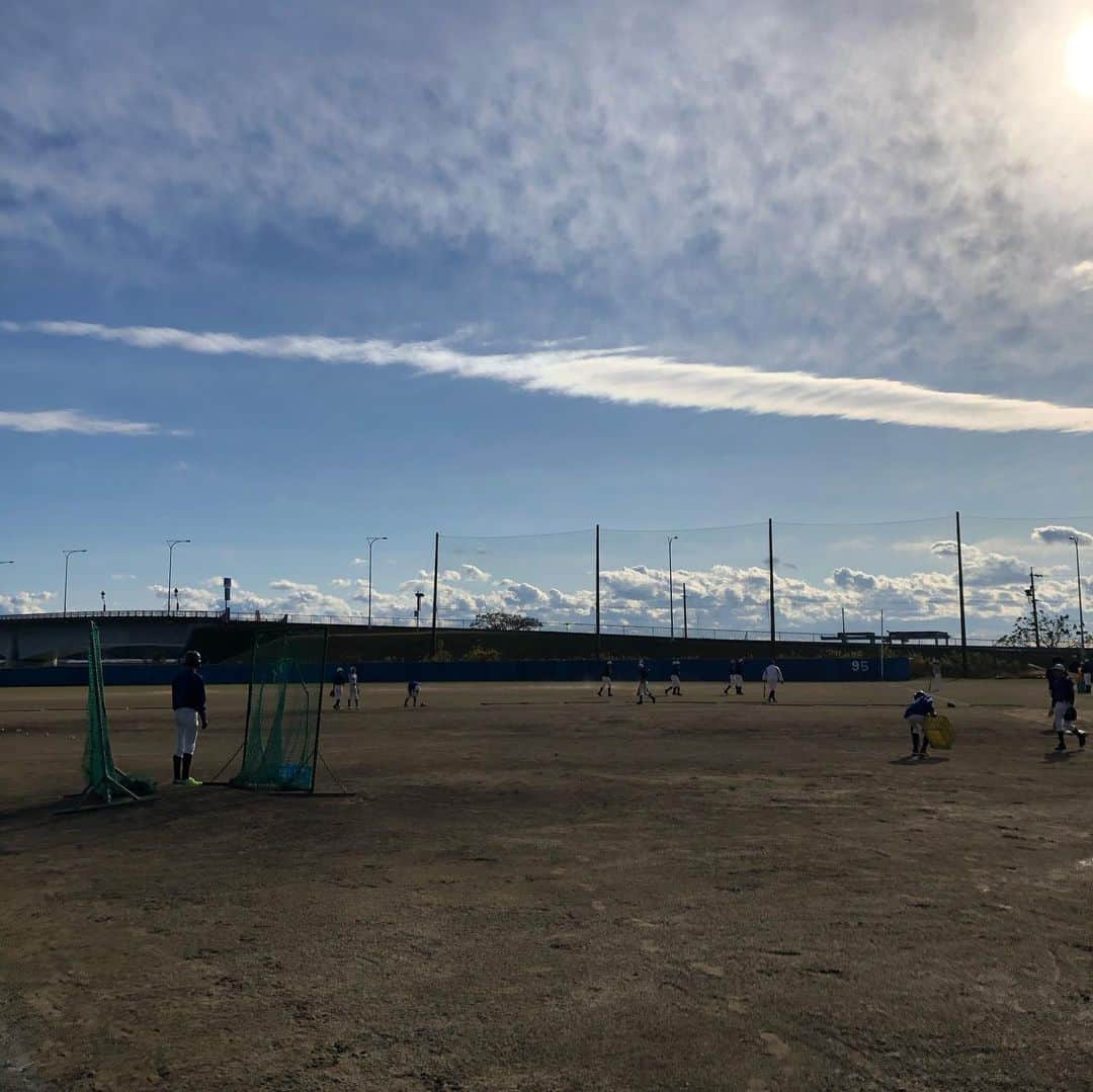 後藤武敏さんのインスタグラム写真 - (後藤武敏Instagram)「僕の原点！浜松リトルシニアリーグ⚾️ 皆んなと一緒に野球出来てめっちゃ楽しかった😄‼️ ・ ・ たくさん元気もらった(^^) ホントありがと〜^_^ • • ここで学んだ事全てがプロになっても僕の支えになってた^_^ • • 皆んな！どんな困難があっても強い心で乗り越えて、また笑顔で会えるように頑張ってね〜‼️応援してるぞー💪  ＃僕の原点#浜松リトルシニアリーグ#皆んなありがと〜#めっちゃ楽しかった#最高の環境！#目指せ全国制覇‼️#応援してるよ💪」12月20日 20時41分 - 55gomez55