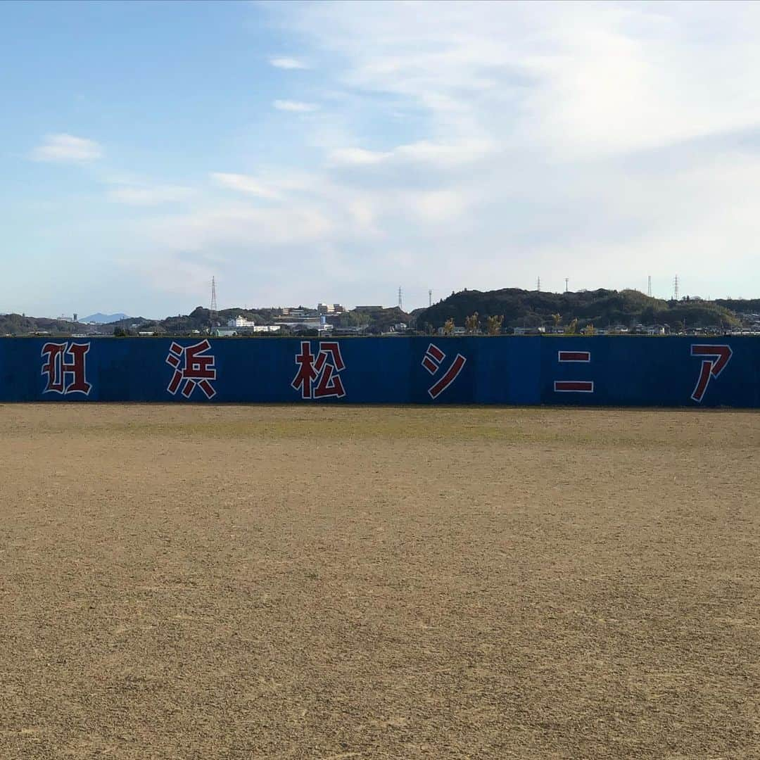 後藤武敏さんのインスタグラム写真 - (後藤武敏Instagram)「僕の原点！浜松リトルシニアリーグ⚾️ 皆んなと一緒に野球出来てめっちゃ楽しかった😄‼️ ・ ・ たくさん元気もらった(^^) ホントありがと〜^_^ • • ここで学んだ事全てがプロになっても僕の支えになってた^_^ • • 皆んな！どんな困難があっても強い心で乗り越えて、また笑顔で会えるように頑張ってね〜‼️応援してるぞー💪  ＃僕の原点#浜松リトルシニアリーグ#皆んなありがと〜#めっちゃ楽しかった#最高の環境！#目指せ全国制覇‼️#応援してるよ💪」12月20日 20時41分 - 55gomez55