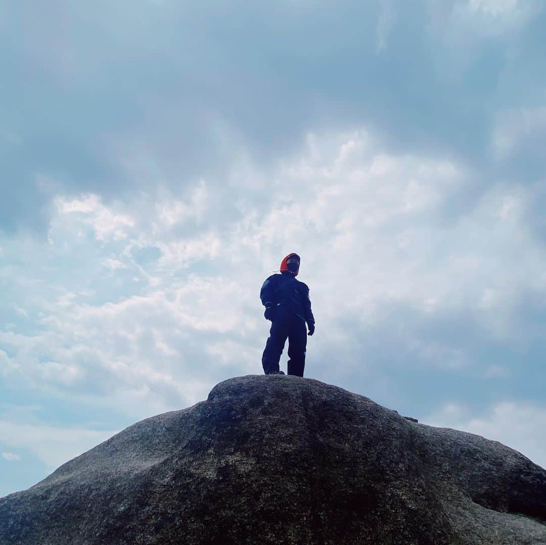 Paloaltoのインスタグラム：「2020 등산결산 올 한해 함께 산을 올랐던 이들 즐거웠어요⛰」