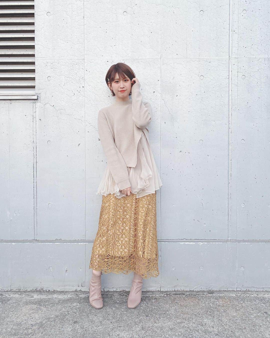 のインスタグラム：「オンラインお話し会🤎 . みんなの笑顔が元気の源だよ〜！また来年もよろしくね！ #本日の私服」