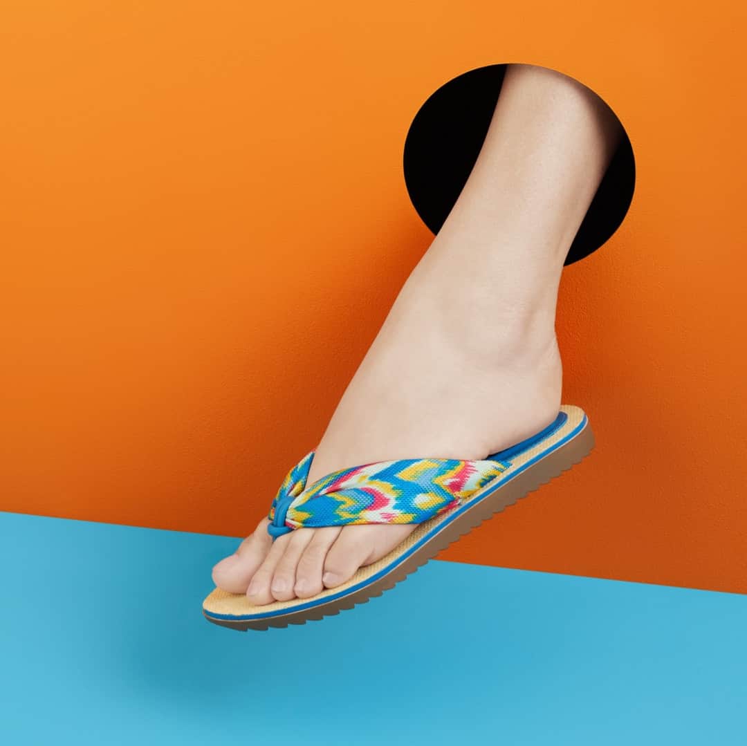 Schutzのインスタグラム：「KEEP IT FUN FOR THE SUN ❤️ #schutzsummercolors」
