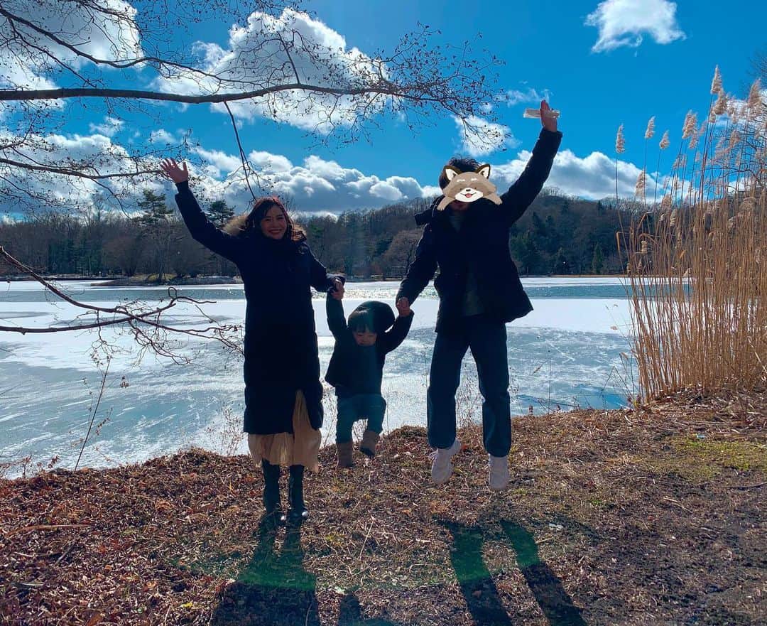 のインスタグラム：「. . . さ、さ、寒かった〜！！！ . . けど、抜けるような青空と 美しい景色と 美味しいご飯に 癒されました...♡ . . . #軽井沢#冬#雪#旅行#家族#family」