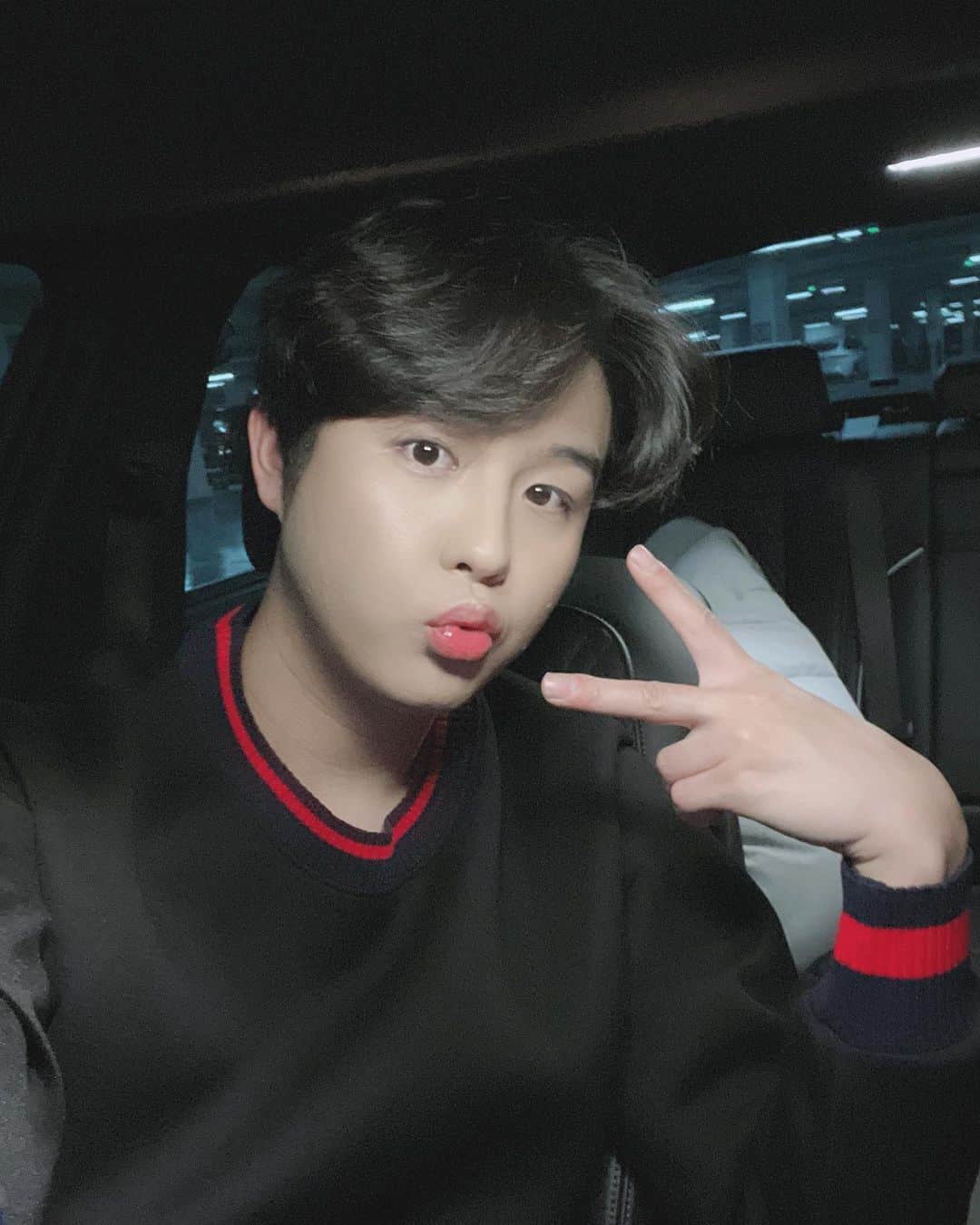 インジュン のインスタグラム：「チュー💋 Chu~ 💋 . . . #셀카#셀피#데일리#일상#인준# #selfie#daily#l4l#injun#chu #インジュン#みんなに#チュー#💋」