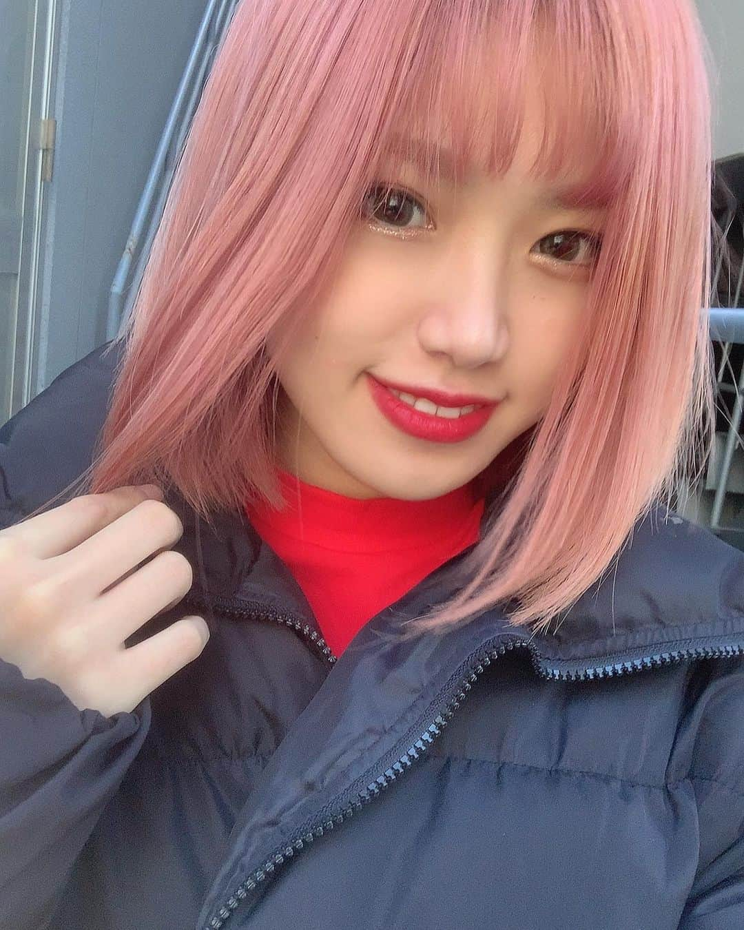 林優菜のインスタグラム：「. ちょっと今更ながらピンクになりまぴた✌🏻✌🏻💟 . . . #pinkhair #ピンク #newhair #babypink #ピンクヘアー #ピンクヘアカラー #ベイビーピンク」