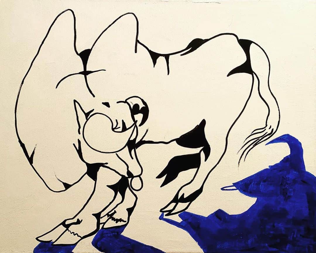 LiLi （矢野り々子）さんのインスタグラム写真 - (LiLi （矢野り々子）Instagram)「牛と影 bull and shadow  lili 14yrs old  #牛 #bull #影 #shadow #art #矢野り々子」12月20日 22時12分 - liliko.y