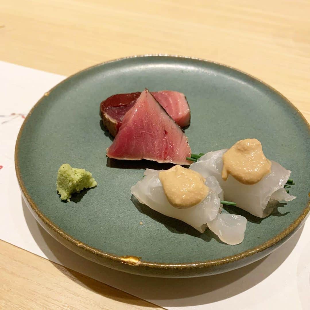 岡本麻佑のインスタグラム：「. 少し早めのChristmas dinner😋🎄🥂今年のクリスマスは和食💖一品一品美味し過ぎました😍完食です❤️✨ #christmasdinner#和食#割烹」