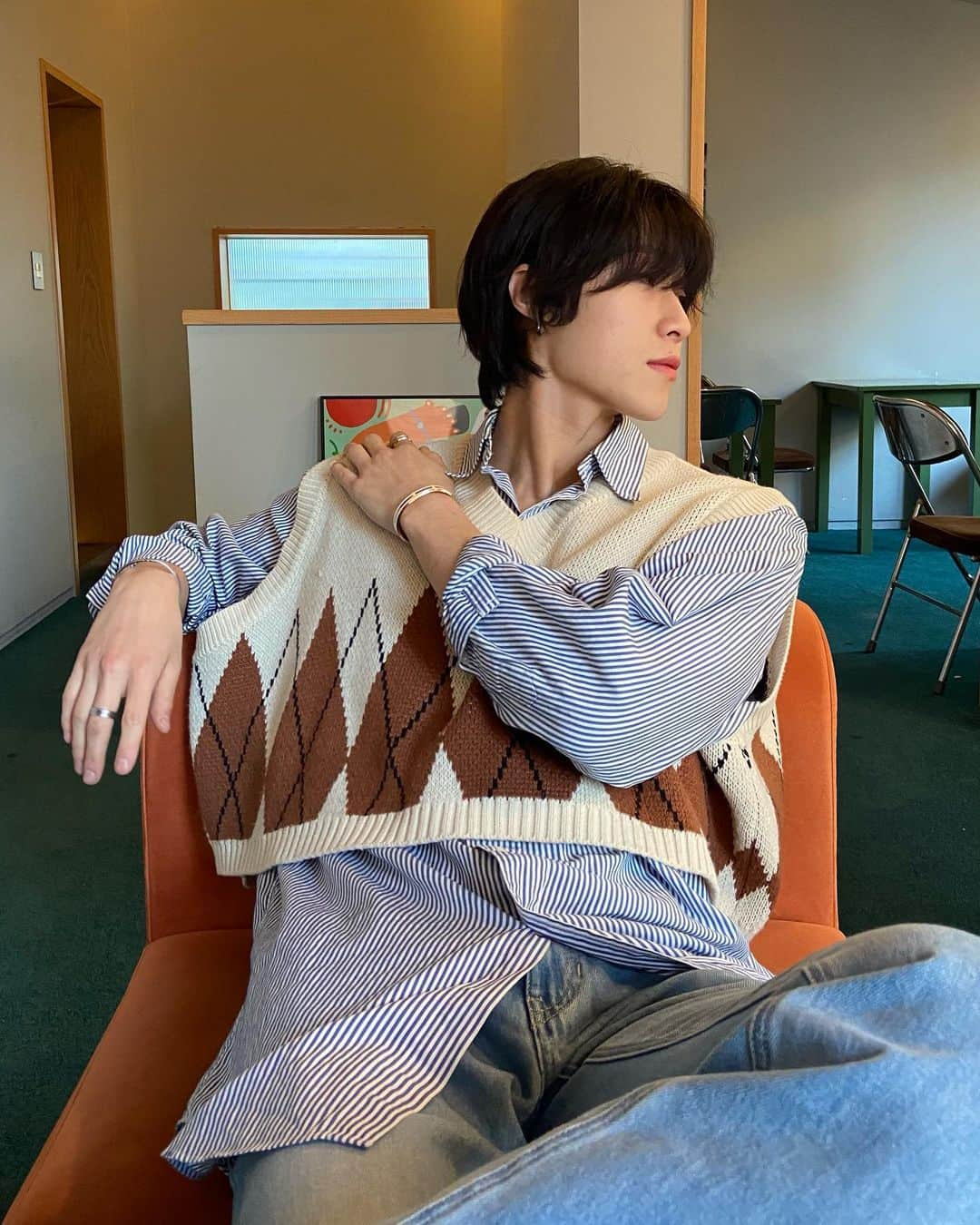 イギョムさんのインスタグラム写真 - (イギョムInstagram)「#다니엘웰링턴광고 후다닥 브런치 즐기기🥰 - 공식 홈페이지 @danielwellington 에서 모든 상품 2개 이상 구매시 25%할인과 레드 리본 포장을 해드린데요 크리스마스 선물 추천해요:)🎄  공식 홈페이지 들어가셔서 할인코드 ‘ekyoom’ 입력 시 15% 추가 할인까지 가능합니다:) - #danielwellington #다니엘웰링턴 #홀리데이시계 #크리스마스선물 #연말할인 #DWinKorea #FindThePerfectGift #다니엘웰링턴할인코드」12月20日 22時41分 - ekyooooooom