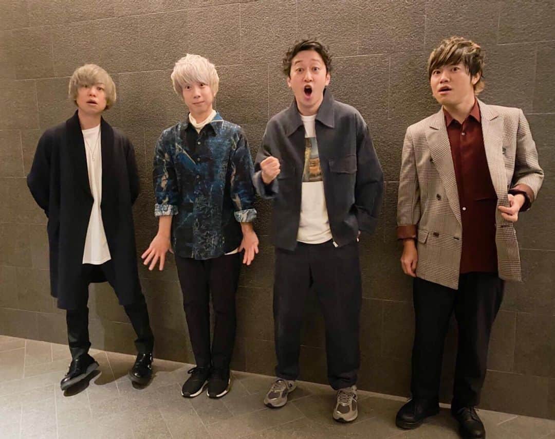 KEYTALKのインスタグラム：「ABEMA「青の洞窟XmasオンラインLIVE」 ご視聴頂き、ありがとうございました！  新曲「Orion」初披露いかがでしたでしょうか？❄️  今年の冬は是非たくさん聴いてくださいね！」