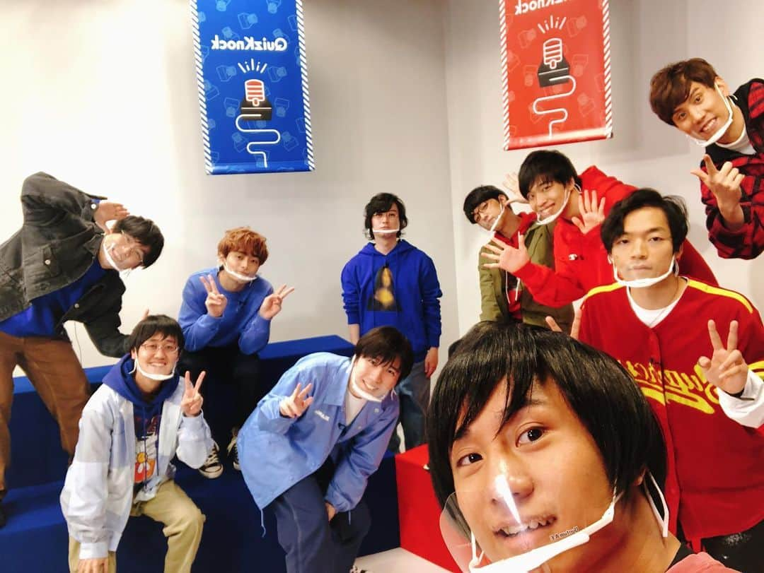 山本祥彰のインスタグラム：「昨日はLINE LIVEありがとうございました！ 来年も自分がおもしろいと思うことを信じて頑張ります！応援よろしくお願いします！🙌」