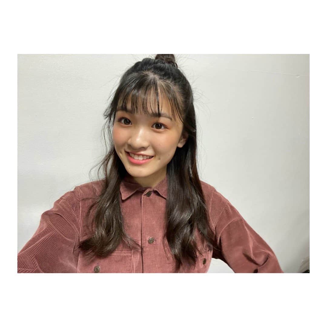 湊胡遥のインスタグラム：「・ 明日からまた学校ですね〜 頑張りましょう！ この日は @hikari_makeupさんの #日本ハーフアップ団子協会 でした☺︎🍒」