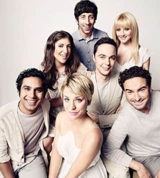 ビッグバン★セオリーのインスタグラム：「. . . @therealjimparsons @kaleycuoco @sanctionedjohnnygalecki @missmayim @themelissarauch #johnnygalecki #mayimbialik #kaleycuoco #melissarauch #simonhelberg #jimparsons #jerryoconnell #kunalnayyar #leonardhofstadter #amyfarrahfowler #pennyhofstadter #bernadettewolowitz #sheldoncooper #thebigbangtheory #bigbangtheory」