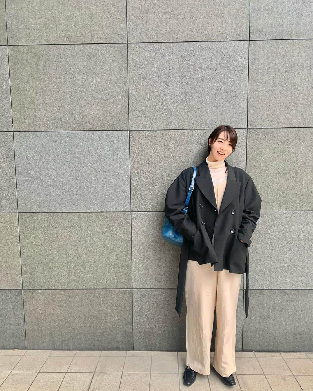 中田陽菜子のインスタグラム：「🐁❄️ jacket: @zara  tops: @uniqlo  all-in-one: @zara  shoes: @rienda_official  bag: @louisvuitton  #ootd #私服 #中田私服」