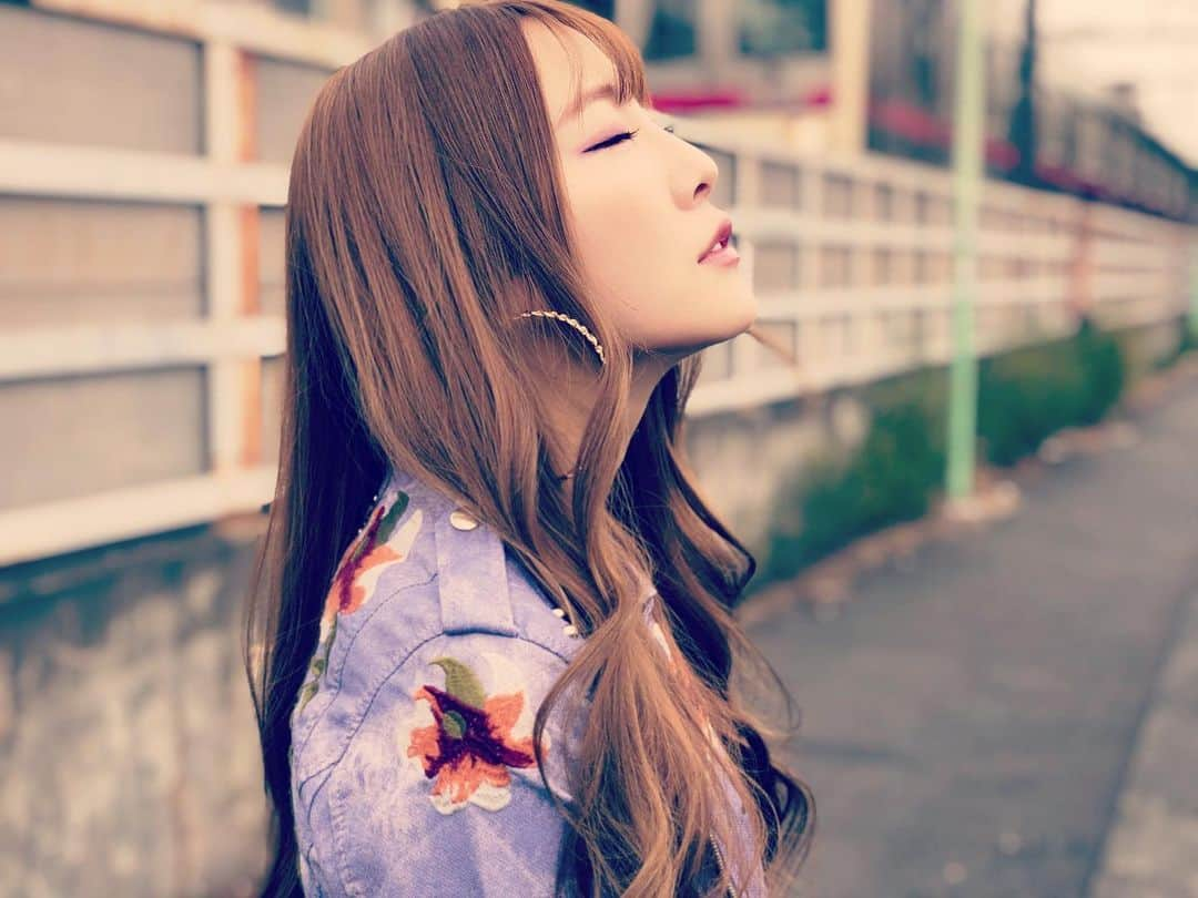 LUNAさんのインスタグラム写真 - (LUNAInstagram)「空感じてます オヤスミナサイ」12月21日 0時29分 - luna_chu_z