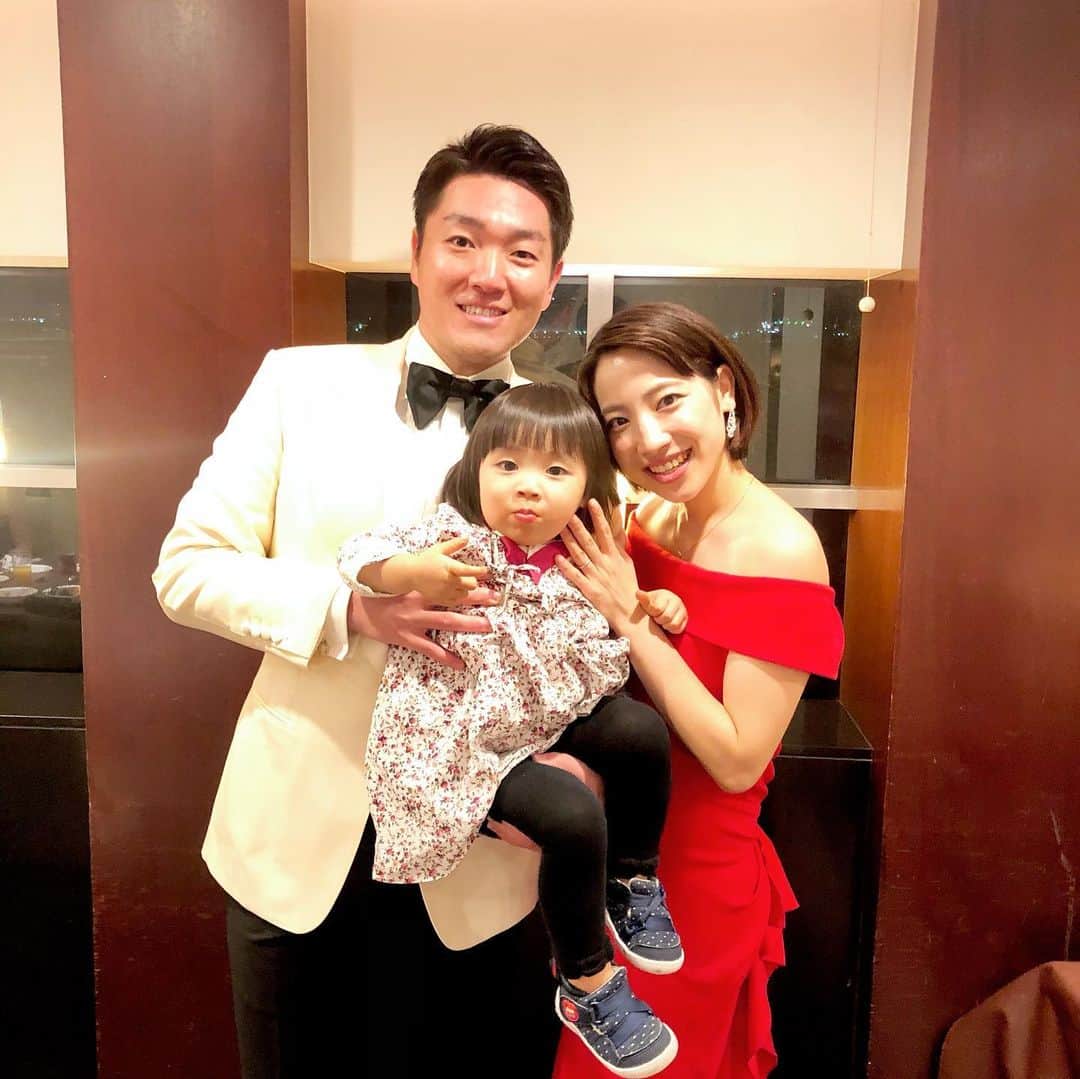 松島有佑のインスタグラム：「お仕事仲間とCHRISTMAS PARTY！全員は載せられなかったけどみんならぶすぎ！家族のようなチームでONEシナジー!!!」