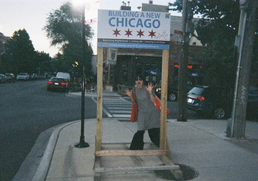 奥浜レイラのインスタグラム：「早くThey don't careな場所に行きたいよ〜壊れてしまう〜(愛するスーパーマーケットTARGETも恋しい🎯) #chicago  #tb #filmphotography」