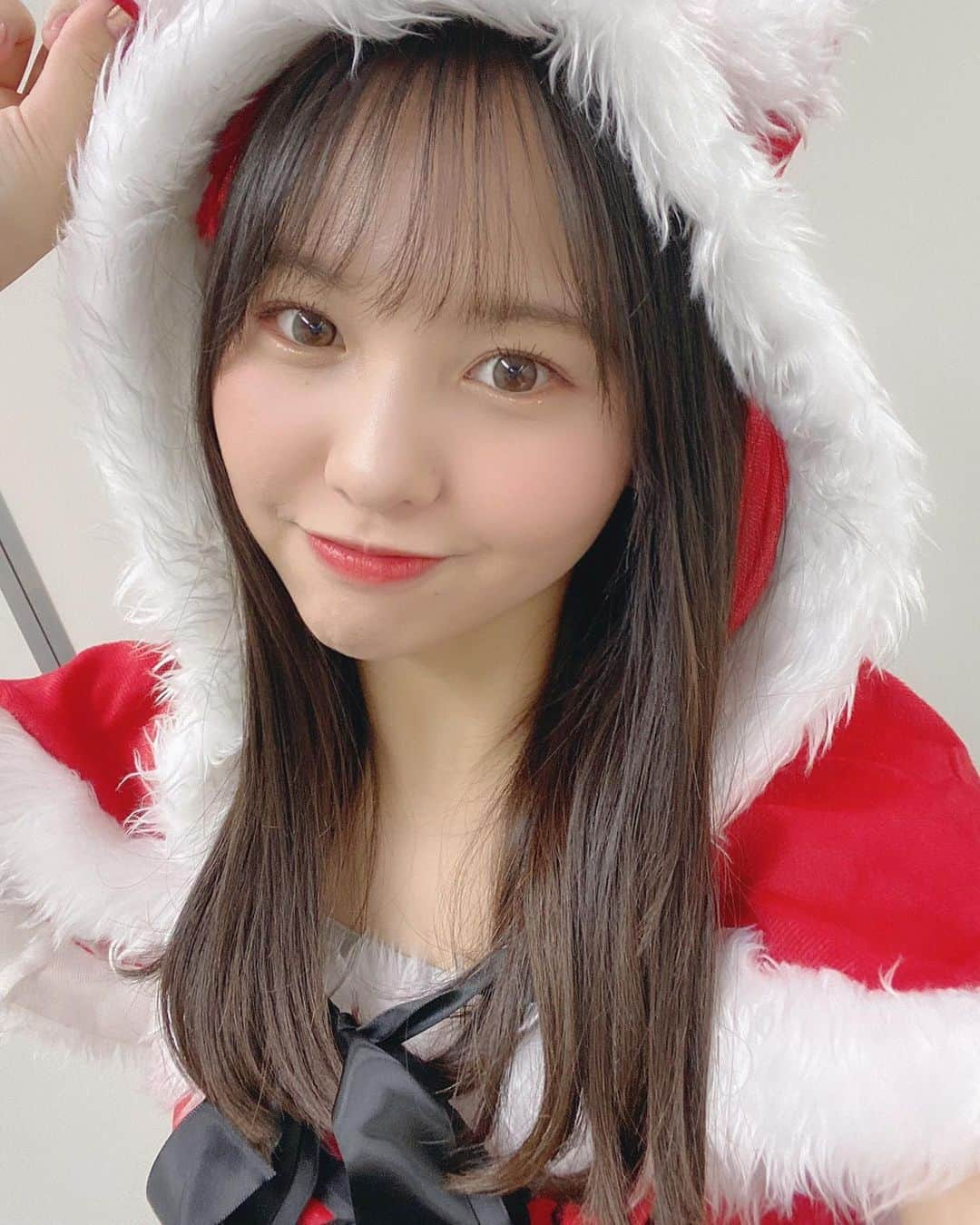 本郷柚巴さんのインスタグラム写真 - (本郷柚巴Instagram)「ふぅ〜🦁❤︎❤︎  🧸MerryChristmas🎁 ちょっと早く来過ぎたサンタさん🎅🏻  #待ってます💓」12月21日 0時27分 - h.yuzuha_0112