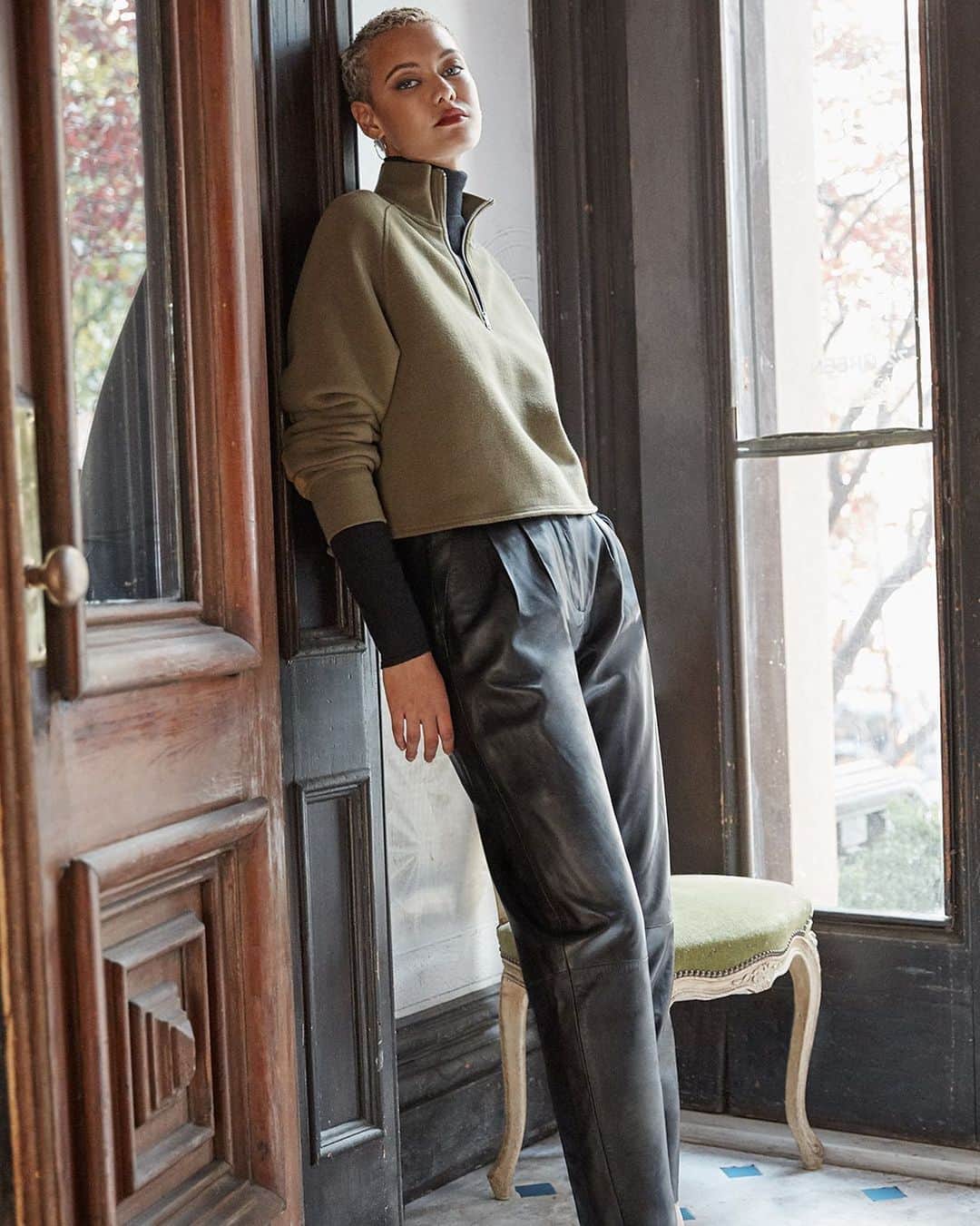 Saks Fifth Avenueのインスタグラム：「Opt for an easy and elevated Sunday ensemble, thanks to @ragandbone, @louloustudio_paris and @co. #SaksStyle」