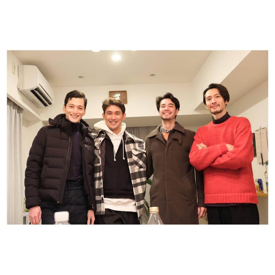 江口雅也のインスタグラム：「年齢関係なく、個を持ってるリスペクトするモデル仲間。  彼らと話すと、あれ？モデルって？と初心に帰る事ができる。  #malemodel  #asianmodel  #japanese  #メンズモデル #モデル #リスペクト #幸せってなんだろう  #学びの時間」