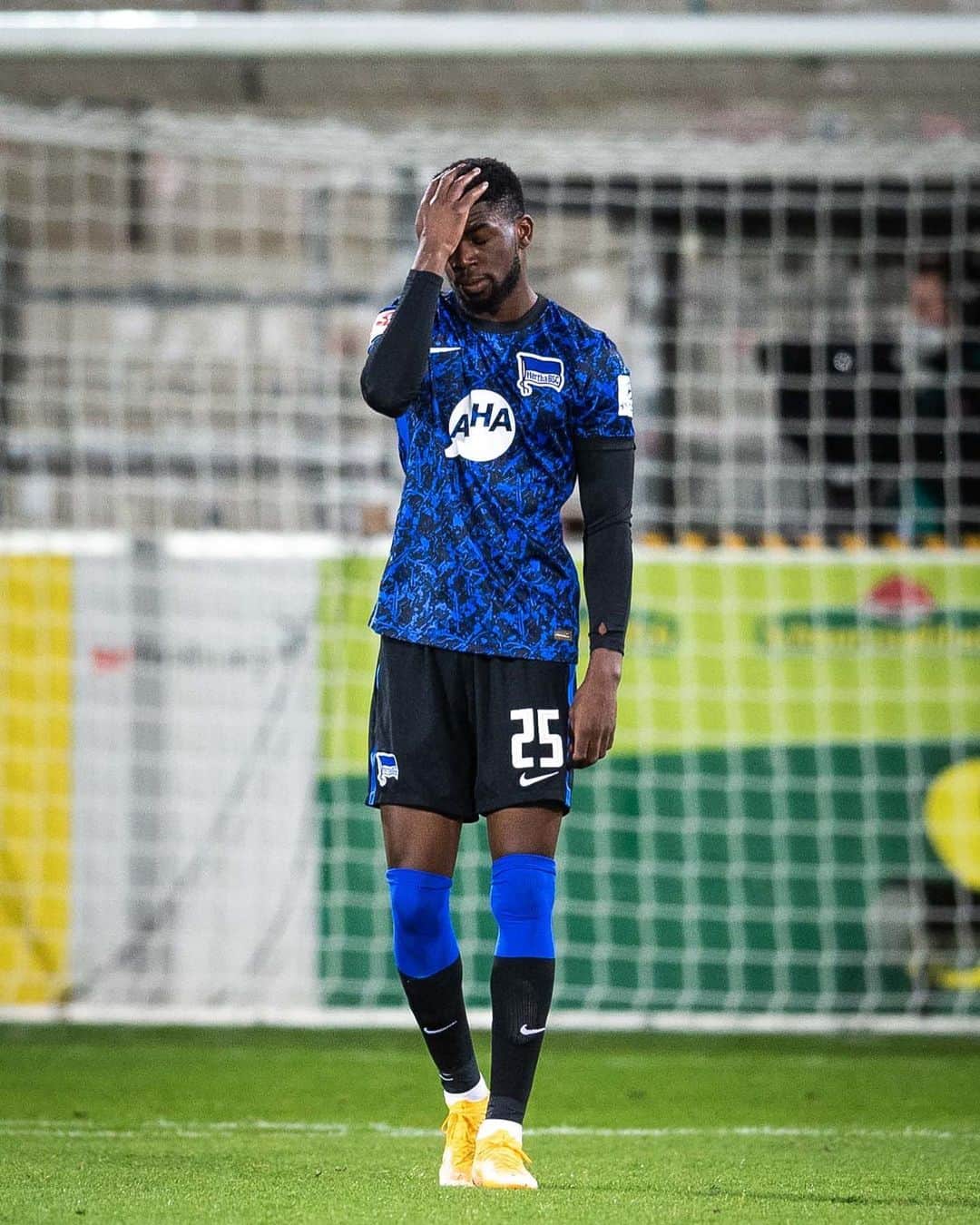 ヘルタ・ベルリンのインスタグラム：「😳🤯🤐 . . #SCFBSC #HaHoHe #herthabsc」