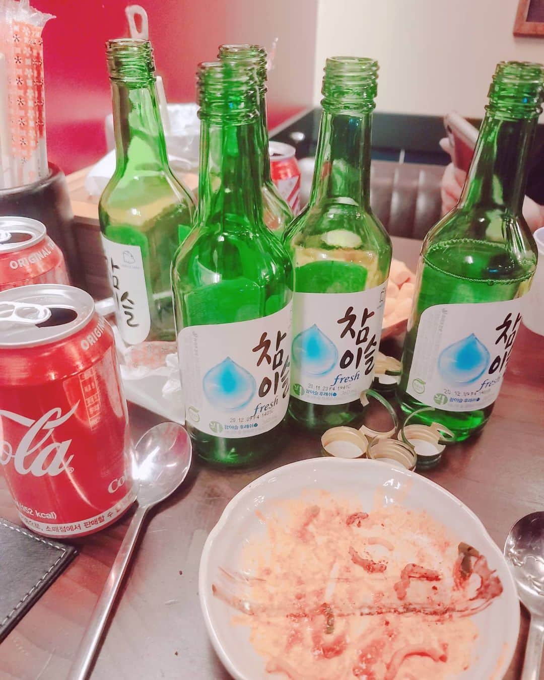 パク・セワンのインスタグラム：「3명에서 5병째 #대구#21#셀카#셀피#셀스타그램#얼스타그램 #집순이#널스타그램#일상#일상스타그램#오오티디#소통환영#소통#소통해요#좋반#소통하자 #좋아요반사#좋아요#선팔#맞팔#팔로우#팔로우환영#댓글#댓글환영#인스타그램#일상그램#life #선팔하면맞팔#선팔하면맞팔가요 😊」