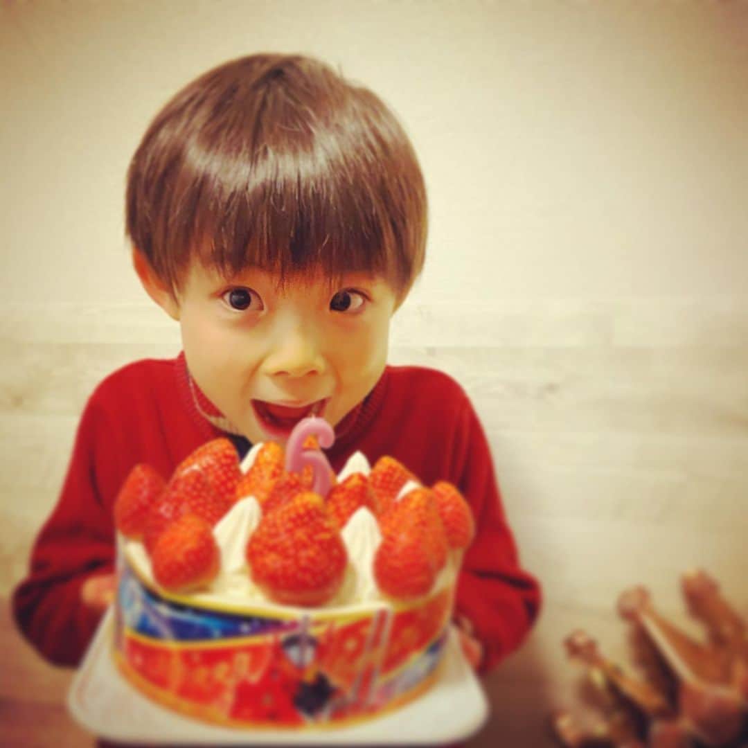 篠宮暁さんのインスタグラム写真 - (篠宮暁Instagram)「6歳。」12月21日 1時19分 - shinomiyaakira