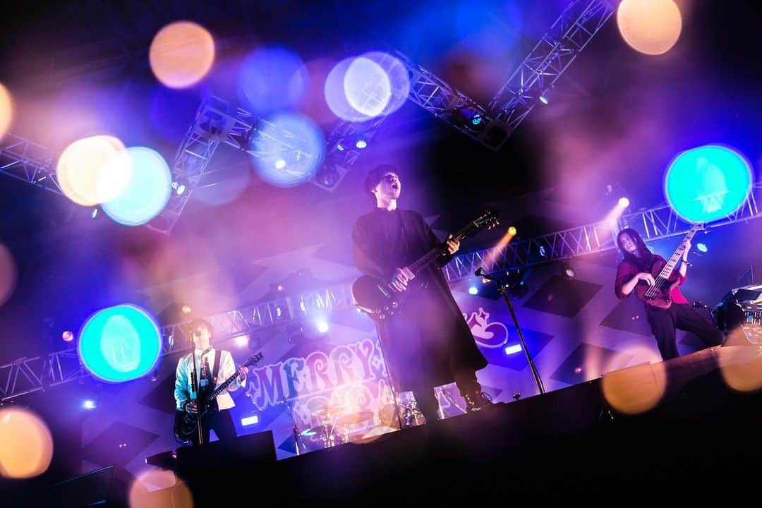 BIGMAMAさんのインスタグラム写真 - (BIGMAMAInstagram)「MERRY ROCK Parade 2020 20.Dec🎅  photo by @yusuke_mphoto」12月21日 1時25分 - bigmama_jp