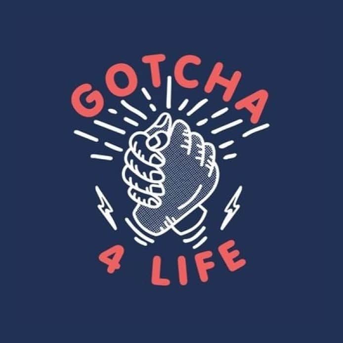 ジョエル・エドガートンのインスタグラム：「Catching up with @gusworland and @thehughjackman this morning from 6-9 on @triplemsydney for the fantastic @gotcha4life ‘Mind Your Mate’ initiative to talk friendship/ looking after close mates/ the madness of 2020 and experiences around mental health and fitness/ and Hugh’s likely to ask me to take over as Wolverine... I assume. Why else would I be up so early?」