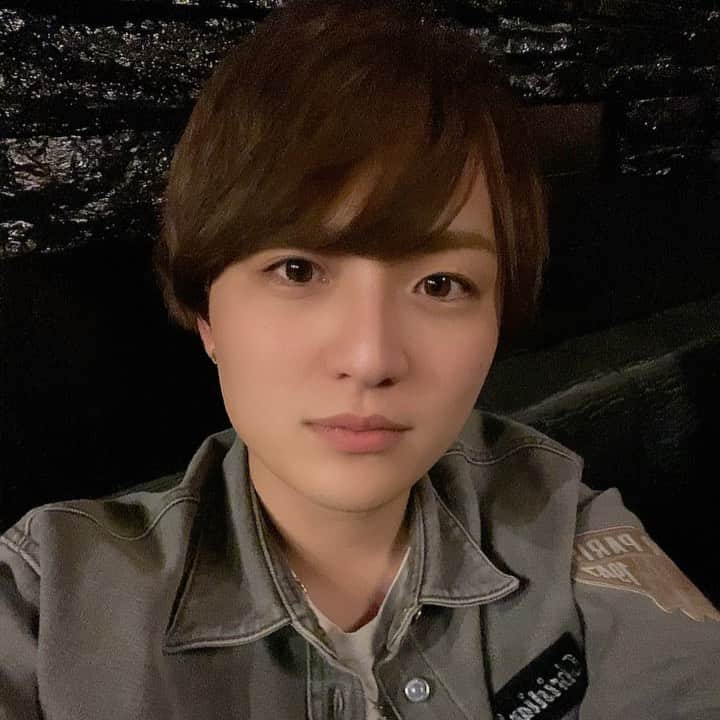 のインスタグラム：「ひーにゃんと💓営業終わりウニ」