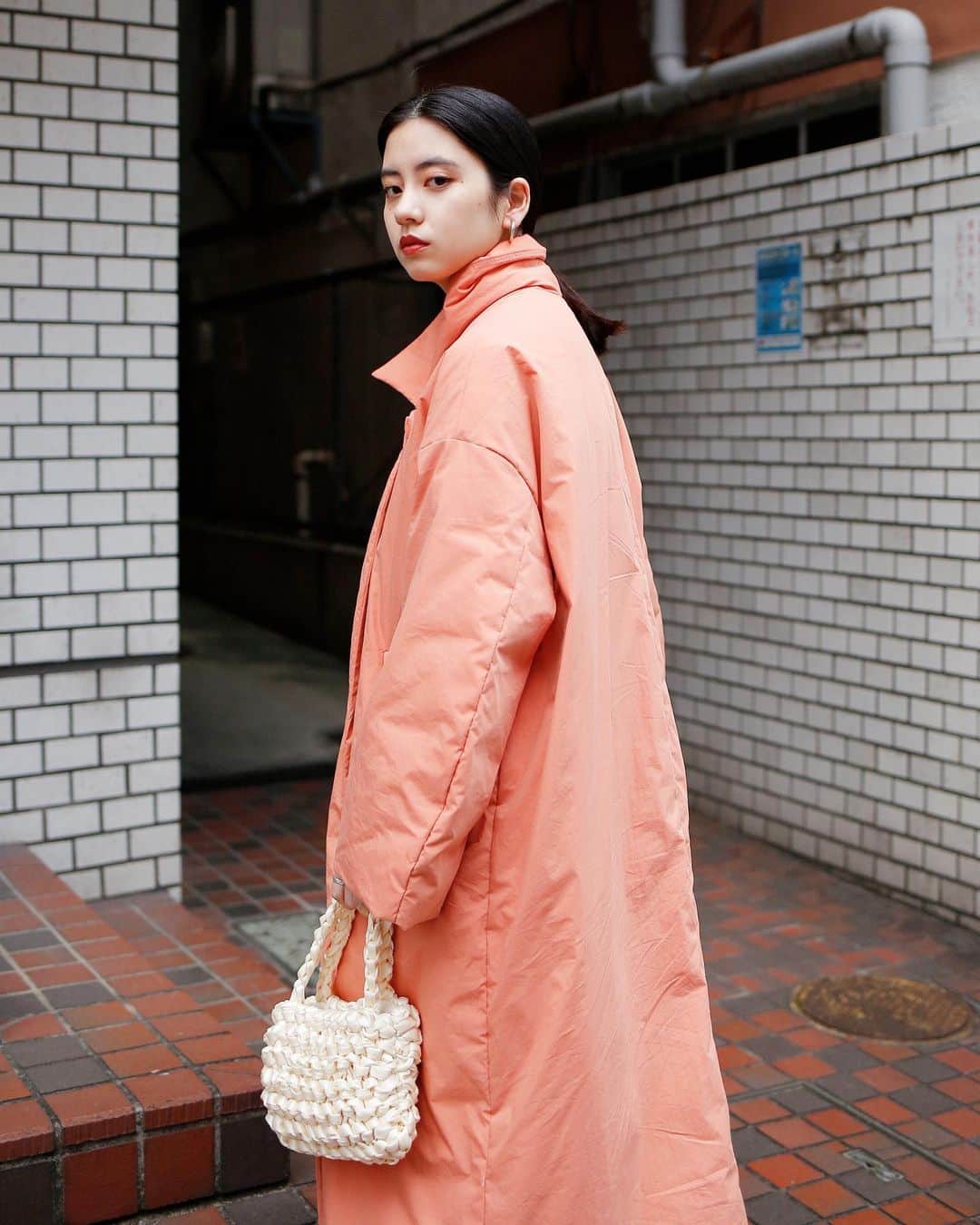 Droptokyoさんのインスタグラム写真 - (DroptokyoInstagram)「TOKYO STREET STYLE⁣⁣ ⁣ Name: @nana.agt_  Occupation: Student Outer: #CLANE Bag: #MOUSSY Earring: #BEAMSBOY Ring: #Vintage #streetstyle#droptokyo#tokyo#japan#streetscene#streetfashion#streetwear#streetculture#fashion#ストリートファッション#コーディネート ⁣⁣ Photography: @abeasamidesu」12月21日 12時07分 - drop_tokyo