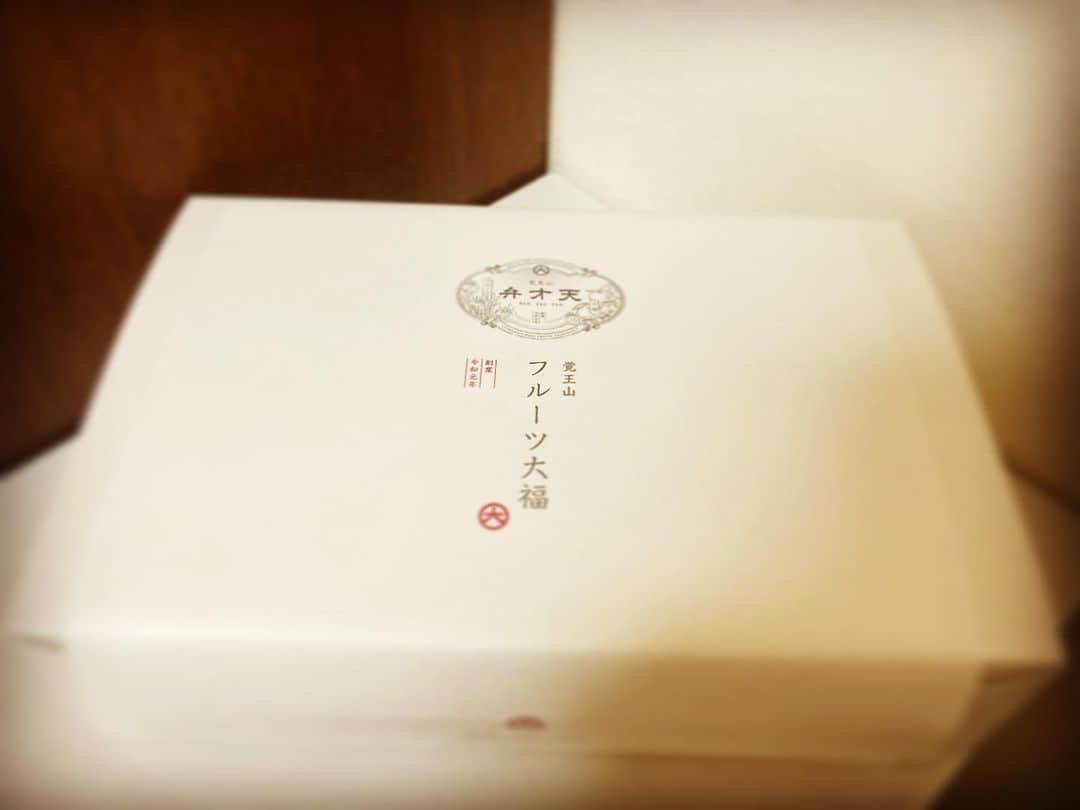永島聖羅さんのインスタグラム写真 - (永島聖羅Instagram)「ずーっと気になっていた #フルーツ大福 …❤︎ . . やっと買えた✨ . . 美味し過ぎた〜 買い過ぎた、食べ過ぎた😂」12月21日 12時18分 - seira_nagashima