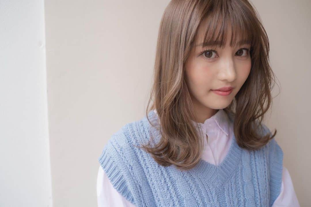 yurinaさんのインスタグラム写真 - (yurinaInstagram)「. 安定に透明感のある髪色🥺💕  平山さん @k_two_ryo1.h  いつもありがとうございます😭」12月21日 12時19分 - ynx017