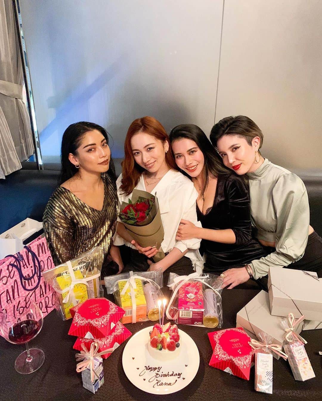 サマンサ麻里子のグルメインスタ