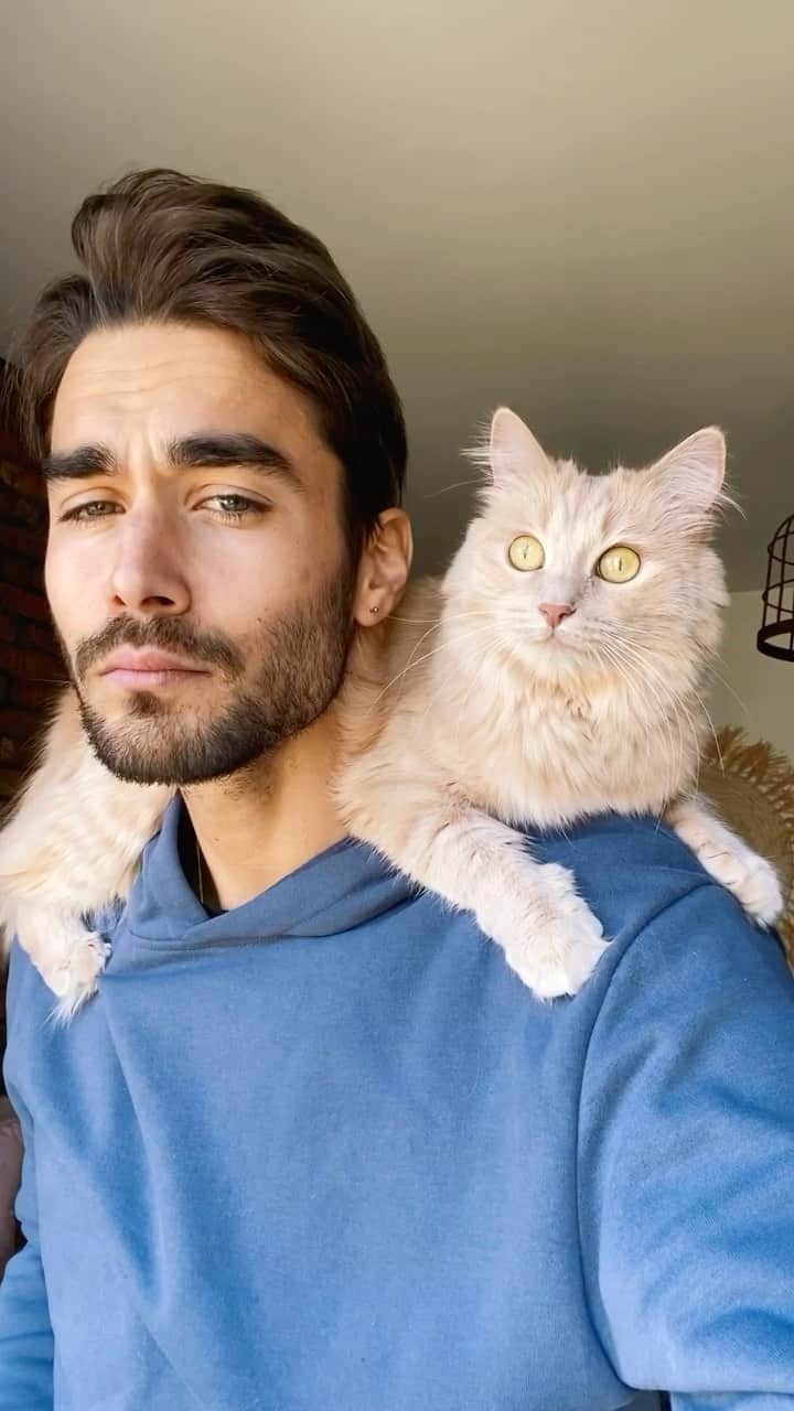 NICOLAS SIMOESのインスタグラム：「When we get in the same moves 😻」