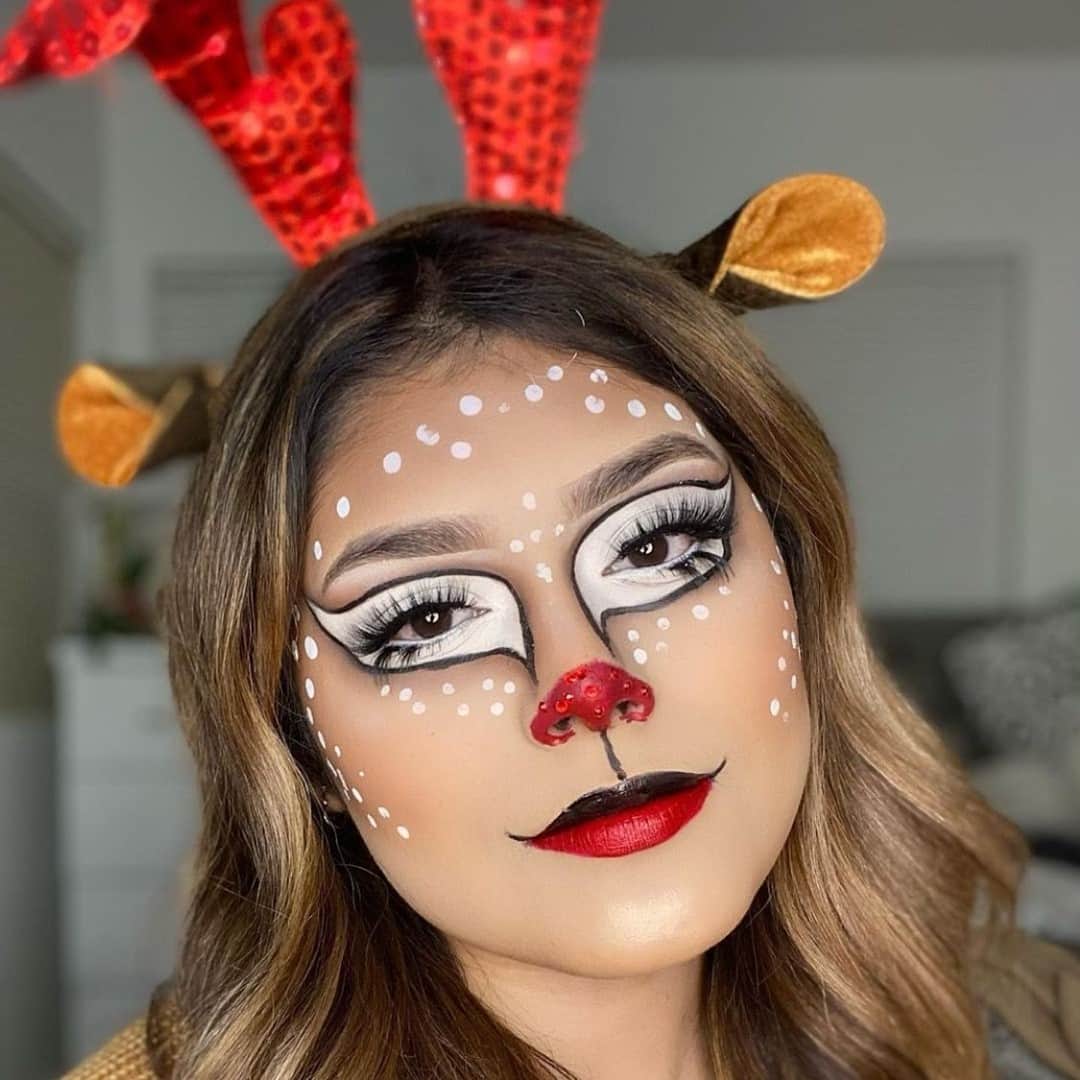 LiveGlamのインスタグラム：「Who knew #Rudolph could be glam AF!? 🦌✨ 😍 Living for this look by @jxnnyc using the shade “Diamond$” from our December Lippie Club collection💄 Tag a friend below who should wear this glam to Christmas dinner 😉🎄 #LiveGlamFam」