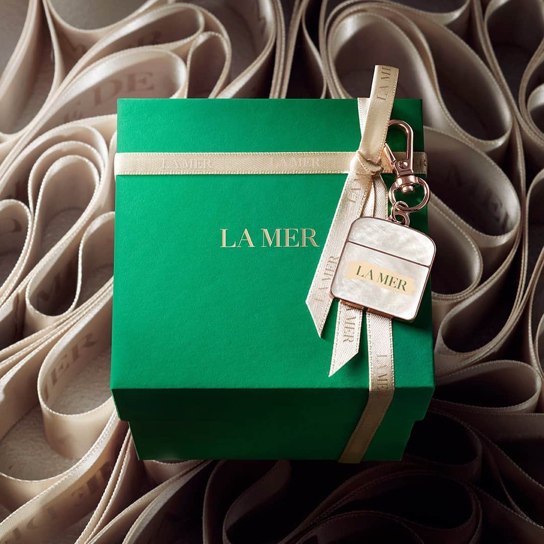 ドゥラメールのインスタグラム：「Are you gifting La Mer this year?」