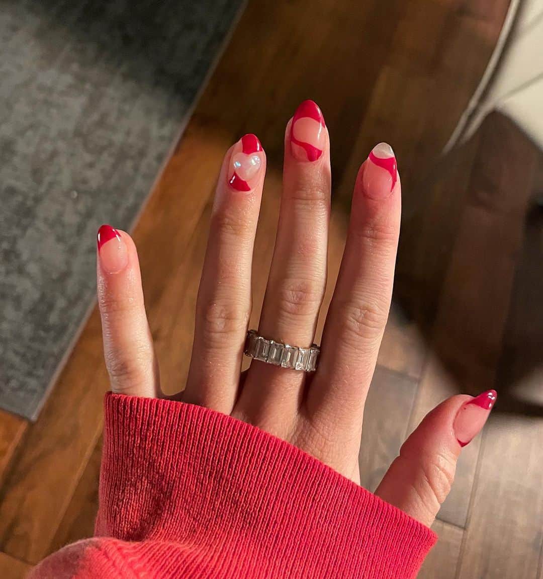 のインスタグラム：「Heart ❤️  #nailart #nails #fashion #Britneytokyo」