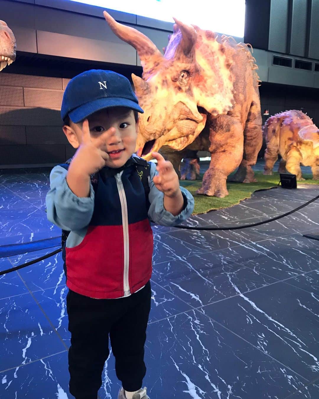 山本幹宗のインスタグラム：「🦕🦖」