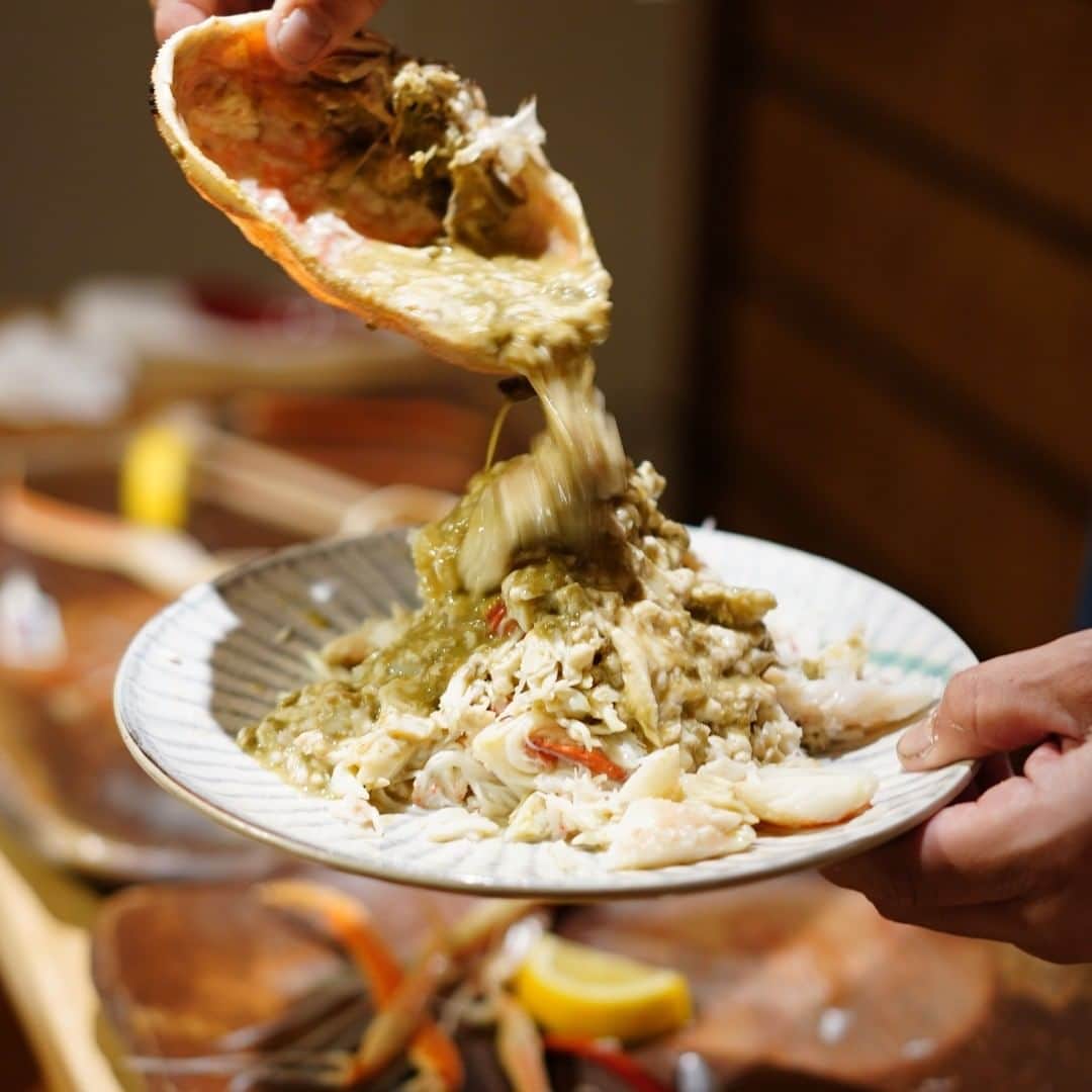うどんが主食のインスタグラム：「#和食　#甲羅酒　#ずわい蟹 　#鍋　#美味い　#日本海　#松葉蟹 #ズワイガニ #蟹 #温泉町 #鳥取県 #鳥取市 #crab #good #nice #amazing #beauty #muse #japan #japanese #tokyo #gourmet  #ginza #wonderful  #instagram #sushi #ramen　#グルメ 　#美味い　#魚介」