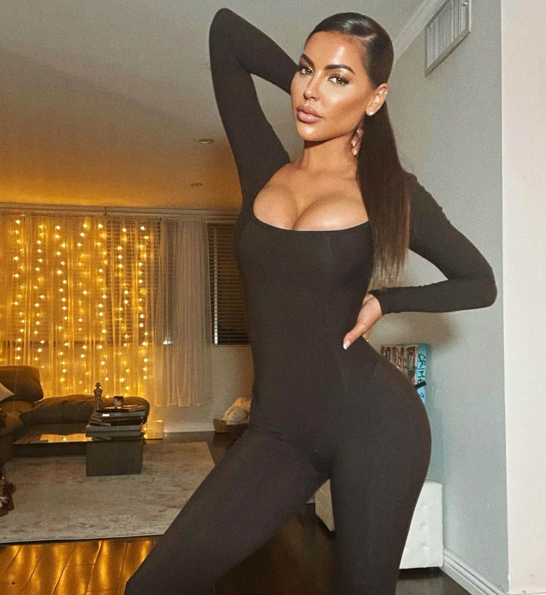 のインスタグラム：「🤎 🤎 🤎」