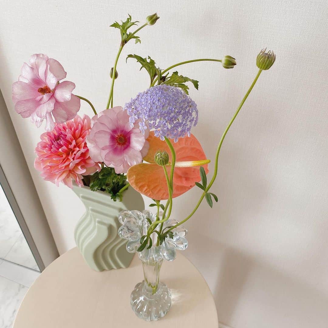 makoのインスタグラム：「* この紫の花は何て名前だろう... #花のある暮らし」