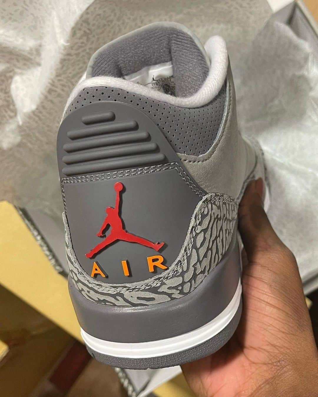 Sneakgalleryさんのインスタグラム写真 - (SneakgalleryInstagram)「In hand look at the Air Jordan 3 #CoolGrey scheduled to release January 30, 2021 🔥」12月21日 9時19分 - sneakgallery