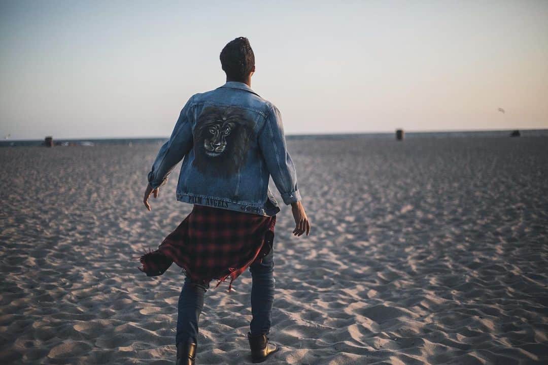 ジョバニ・ドス・サントスのインスタグラム：「Be free.」