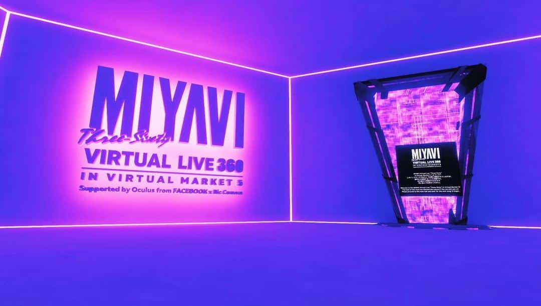 雅-MIYAVI-さんのインスタグラム写真 - (雅-MIYAVI-Instagram)「Let’s dream of a world.  Thank you all for joining #MIYAVIVirtual 360 at #Vket 5!!!!!!!  It is surreal not only to perform inside the virtual reality with VR effects but also to be there as my avatar and witness what’s happening. I feel so much possibility in this new way that we can get connected.   Also big big appreciation to everyone who got involved in this project. So much love and passion. Thank you all!!!!  Again, during the event, I’ll be there anytime when you come see me on #VRChat. Bring your friends and have a blast! (Apparently, up to about 20 ppl be in a same room at once) Let’s stay all together through this winter, even virtually. With love.   自分たちが思い描く世界を創造しよう  改めて、MIYAVI バーチャルライヴ 360 in Virtual Market 5 皆、来てくれてありがとう！  VRの世界でパフォーマンスするだけでなく、自分自身のアバターでそこに存在する。僕自身にとっても貴重な経験だったし、新しい形でファンの皆とつながることができる可能性をすごく感じています。  今回関わってくれたスタッフの皆にも感謝です。たくさんの愛と熱意であそこまで創り上げてくれました。本当にありがとう！  １月１０日までのイベント開催期間中、VRChat上でずっと会えるので、友達を誘って一緒に遊びにきて、アバター作ってワイワイ楽しんじゃってください。(20人くらいまでは一緒に入れるみたいです)  ２０２１まで残り少し、駆け抜けよう！  #MIYAVIVirtual #Vket #VRchat #Oculus」12月21日 9時38分 - miyavi_ishihara