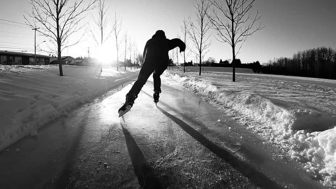 安床エイトさんのインスタグラム写真 - (安床エイトInstagram)「Ice Skating. #icecrossdownhill #redbullcrashedice #wintersport #skate #onice #EitoYasutoko」12月21日 9時46分 - eitoyasutoko