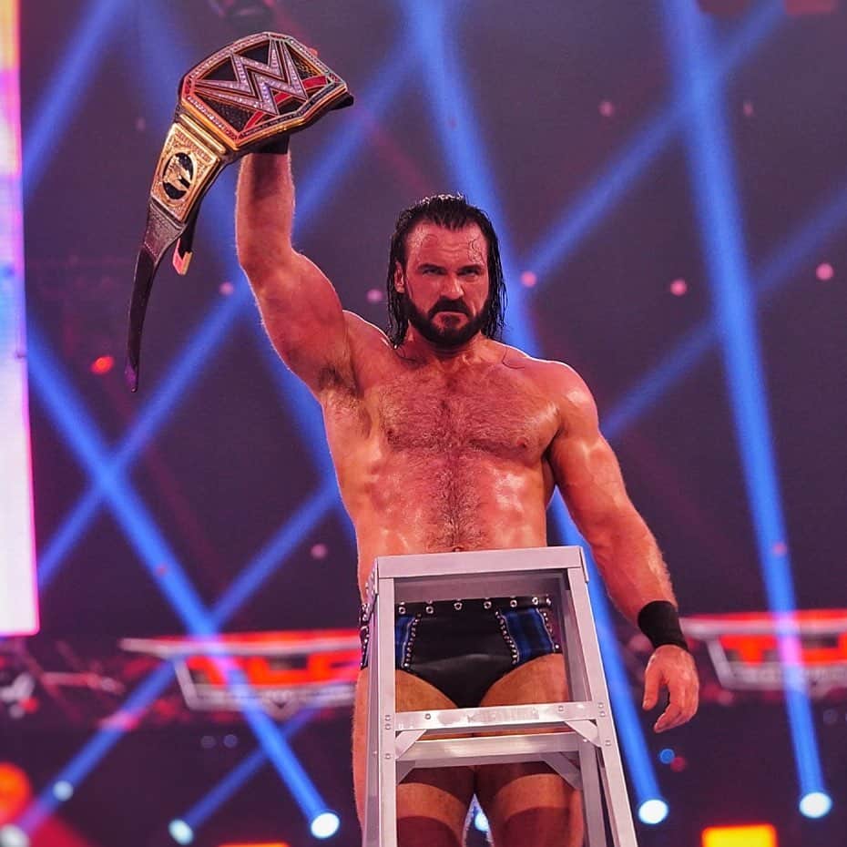WWEさんのインスタグラム写真 - (WWEInstagram)「@dmcintyrewwe is still your #WWEChampion after a BRUTAL #WWETLC match!  #AndStill」12月21日 9時52分 - wwe
