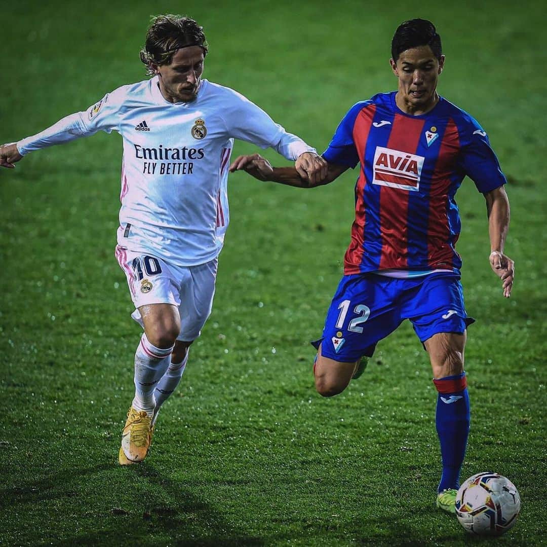 武藤嘉紀のインスタグラム：「It wasn’t the result we wanted. Need to continue working hard and sticking together🔴🔵 決めたかった。次に向けてまた良い準備をします！」