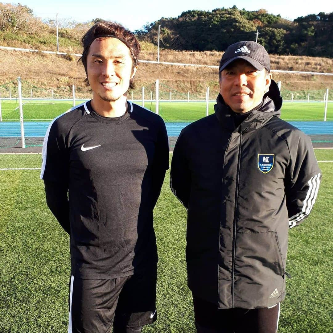 那須大亮さんのインスタグラム写真 - (那須大亮Instagram)「鹿島学園高校サッカー部⚽  サッカー部の施設の充実度に驚きました✨  鈴木監督の指導によりチーム一丸となって選手権出場を勝ち取った鹿島学園高校サッカー部⚽ コロナの関係で練習試合がなかなかできないなかでの日々の練習ですが 選手達の雰囲気、眼差しはまったく曇りがなかった✨ 頑張れ鹿島学園高校サッカー部⚽  鈴木監督含め関係者の皆様ありがとうございました‼️  #鹿島学園高校サッカー部 #鹿島学園高等学校 #鈴木監督」12月21日 10時11分 - nasudaisuke_official