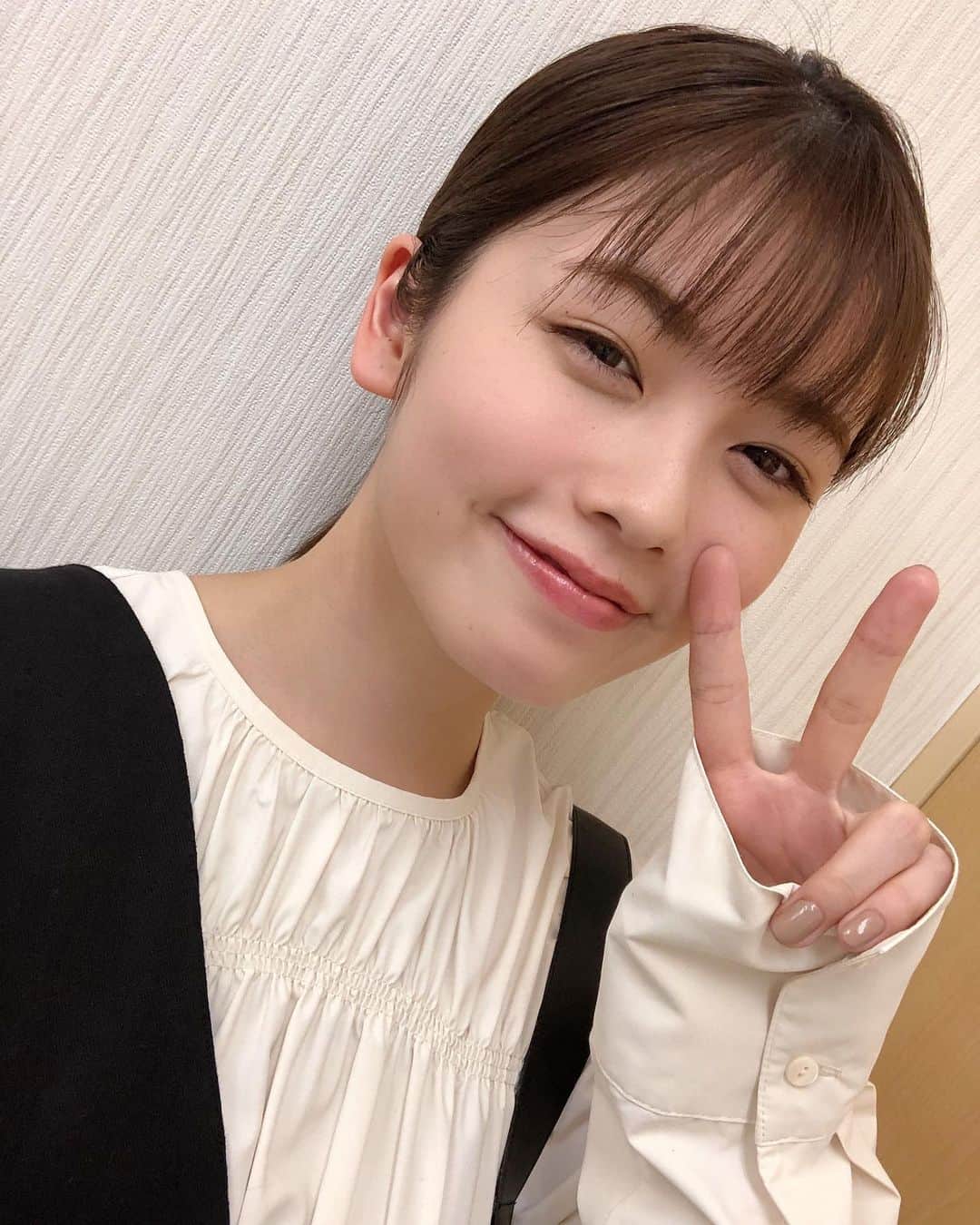 小芝風花さんのインスタグラム写真 - (小芝風花Instagram)「お知らせです📢 本日、12月21日（月） テレビ東京　18:25〜 「世界！ニッポン行きたい人応援団スペシャル」に出演させて頂きます☺︎ ぜひご覧ください(｡・・｡) #世界ニッポン行きたい人応援団」12月21日 10時25分 - fuka_koshiba_official